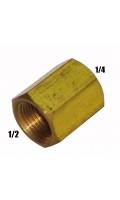 Фитинг латунный (внутренняя резьба - внутренняя резьба) 1/2" (f) х 1/4" (f)