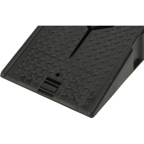 Рампи для автомобіля (2 шт.) YATO YT-55672, до 1,5 т на кожну, 900×330×200 мм (PP, чорні)