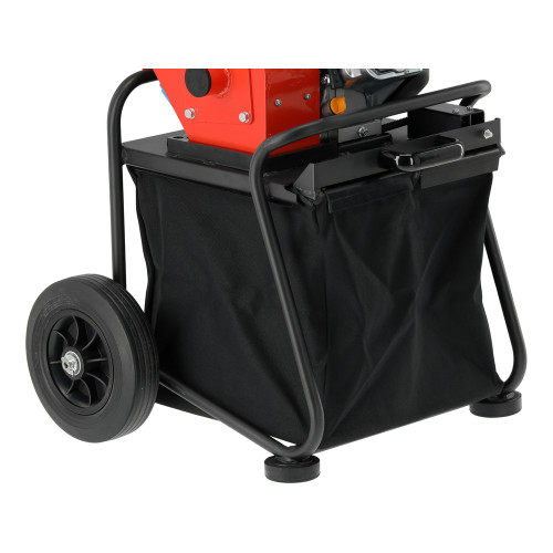 Измельчитель веток бензиновый YATO 4,1 кВт, двигатель 196 см3, для веток до Ø 50 мм, бак 3,6 л, контейнер 64 л YT-86150