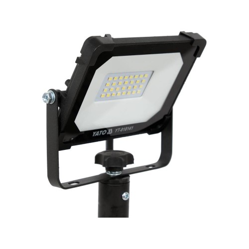 Прожектор с SMD-диодным излучателем YATO: 20 Вт, 230 В,1900 Lm, на штативе h=0.6-1.22 м, кабель- 2м YT-818141