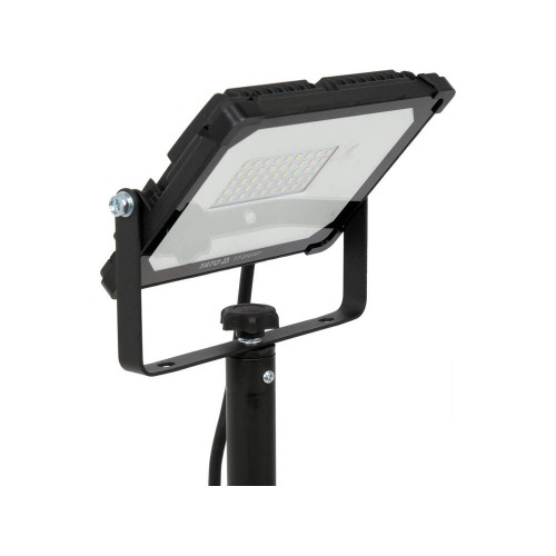 Прожектор с SMD YATO: 30 Вт, 230 В,2850 Lm, на штативе h=0.6-1.22 м, кабель- 2м YT-818161