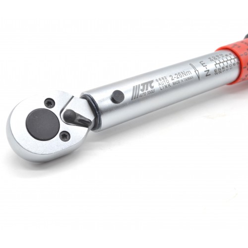 Динамометрический ключ реверсивный 1/4" 2~24Hм 308мм 6682 JTC