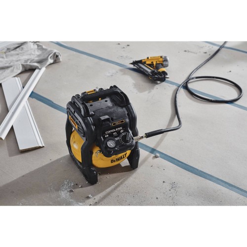 Компрессор воздушный аккумуляторный ресивер 10 л; 48 л/мин; DeWALT DCC1018N