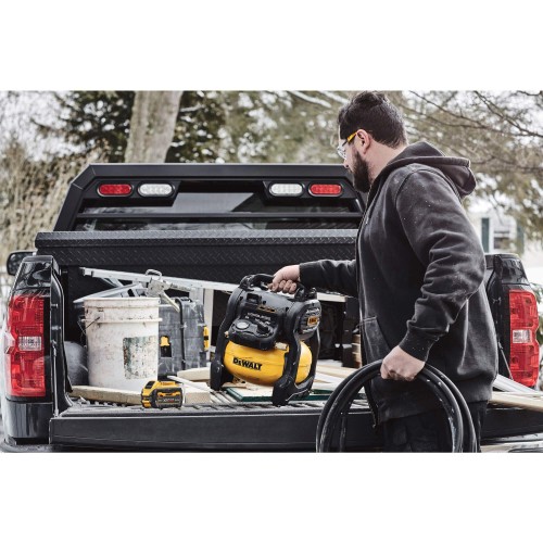 Компрессор воздушный аккумуляторный ресивер 10 л; 48 л/мин; DeWALT DCC1018N
