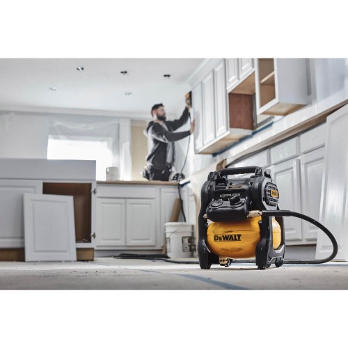 Компрессор воздушный аккумуляторный ресивер 10 л; 48 л/мин; DeWALT DCC1018N