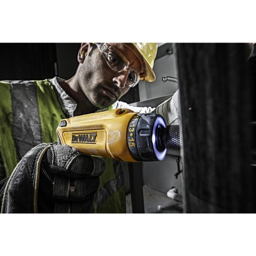 Викрутка акумуляторна DeWALT 7.2 В/1 Ач/ 4 Нм DCF680G2