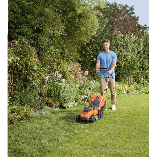 Газонокосарка акумуляторна 32см. BLACK+DECKER BCMW3318L2