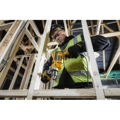 Дрель сетевая ударная 701 Вт; DeWALT DWD024