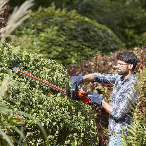 Кусторез электрический 60 см; диаметр веток 25 мм, BLACK+DECKER BEHTS501