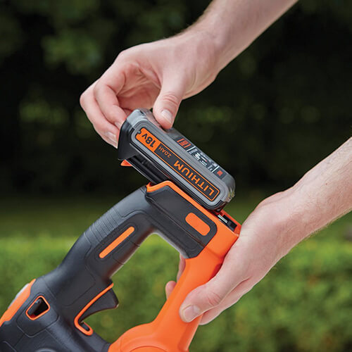 Кущоріз акумуляторний 50 см; діаметр гілок 18 мм; BLACK+DECKER GTC18502PC
