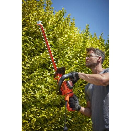 Кусторез электрический 60 см; диаметр веток 25 мм, BLACK+DECKER BEHTS551