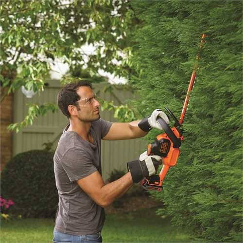 Кущоріз акумуляторний 50 см; діаметр гілок 18 мм; BLACK+DECKER GTC18502PC