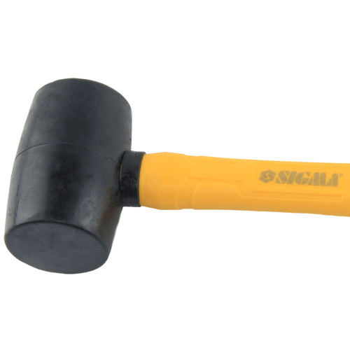 Киянка гумова чорна 225г фібергласова рукоятка SIGMA (4317341)