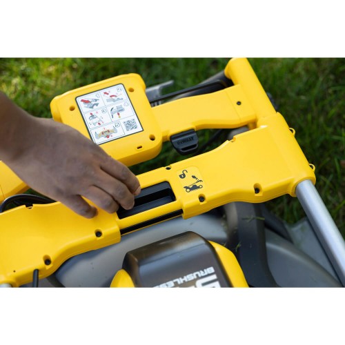 Газонокосарка акумуляторна самохідна безщіткова 53 см; DeWALT DCMWSP550N
